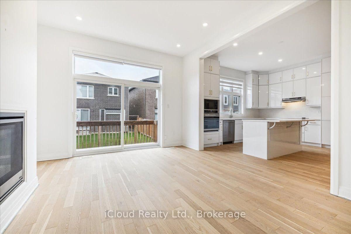 925 Hickory Crescent, Unit Main thumbnail 17