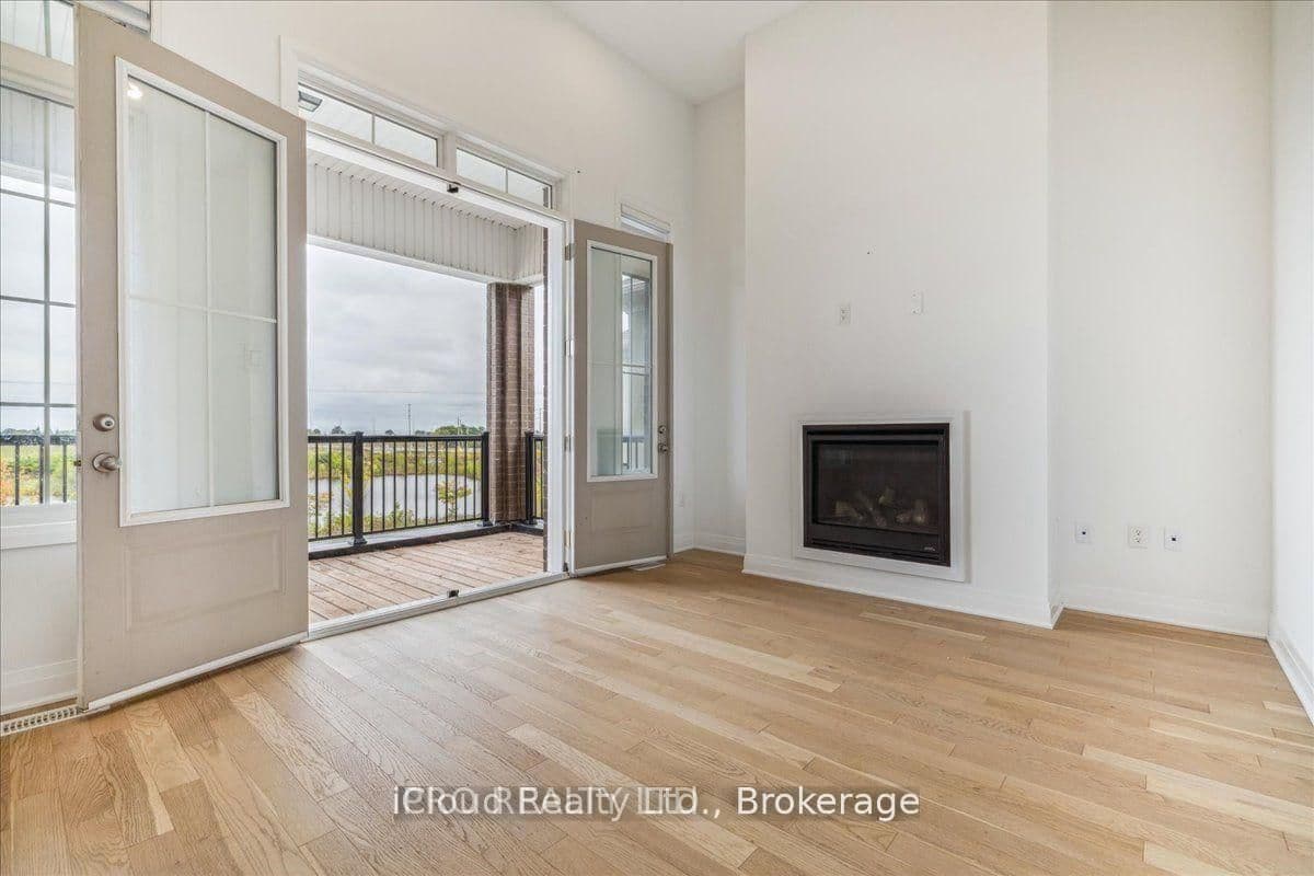 925 Hickory Crescent, Unit Main thumbnail 5