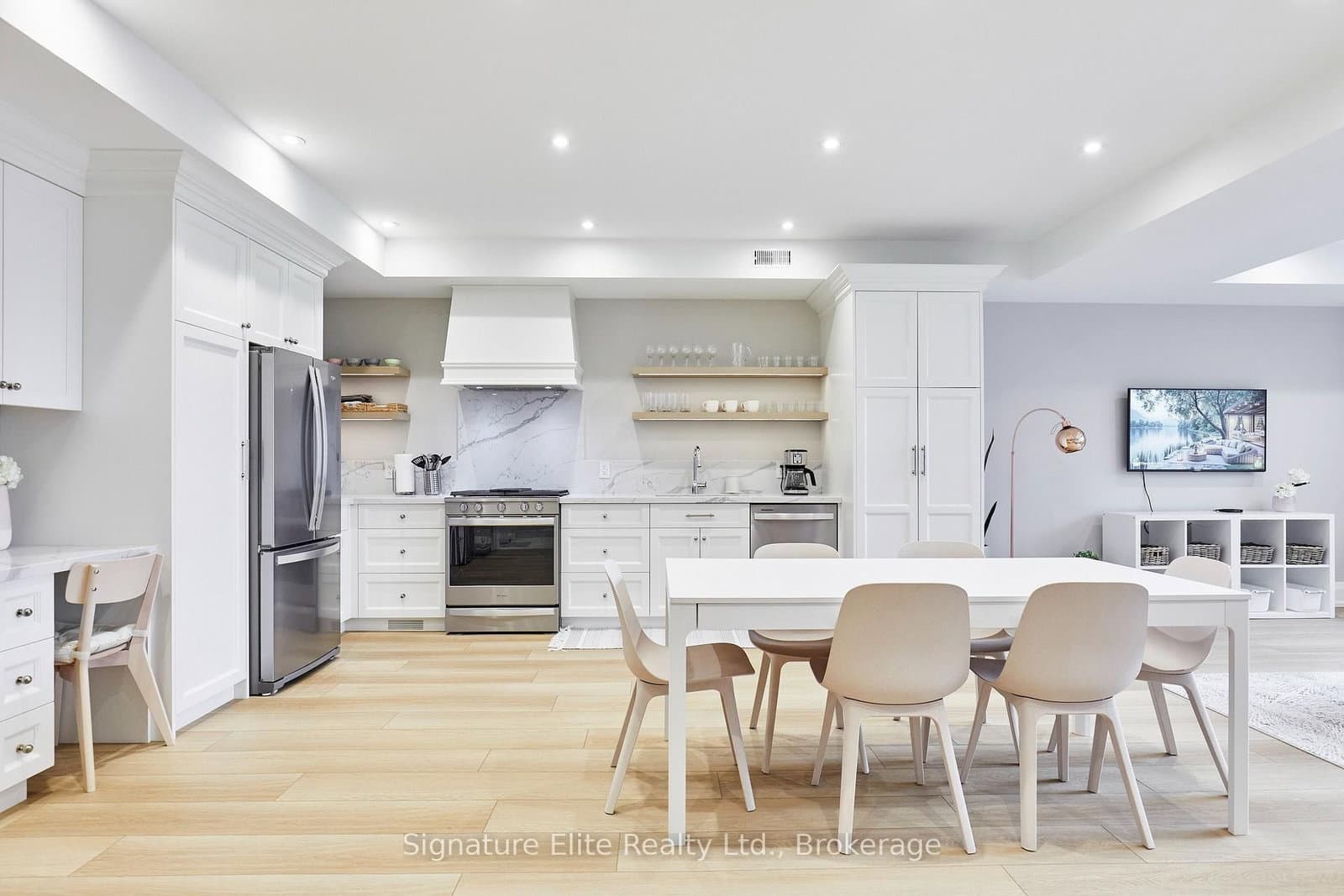 30 Amesbury Drive, Unit Unit 2 thumbnail 3