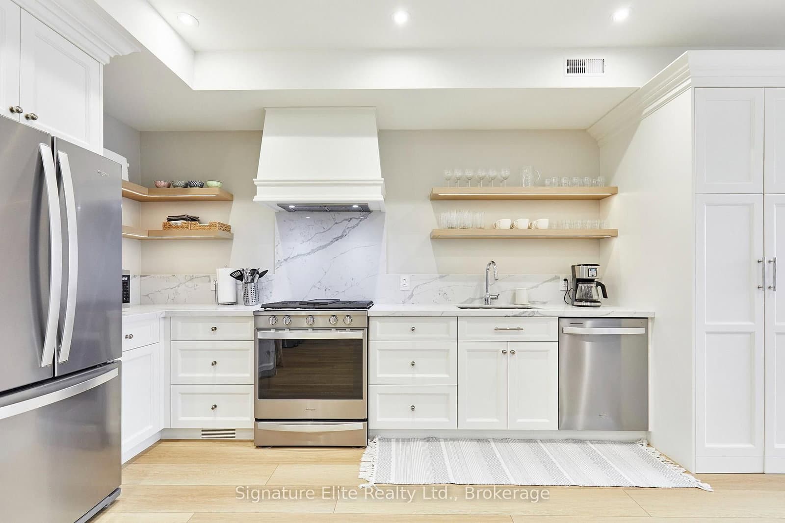 30 Amesbury Drive, Unit Unit 2 thumbnail 4
