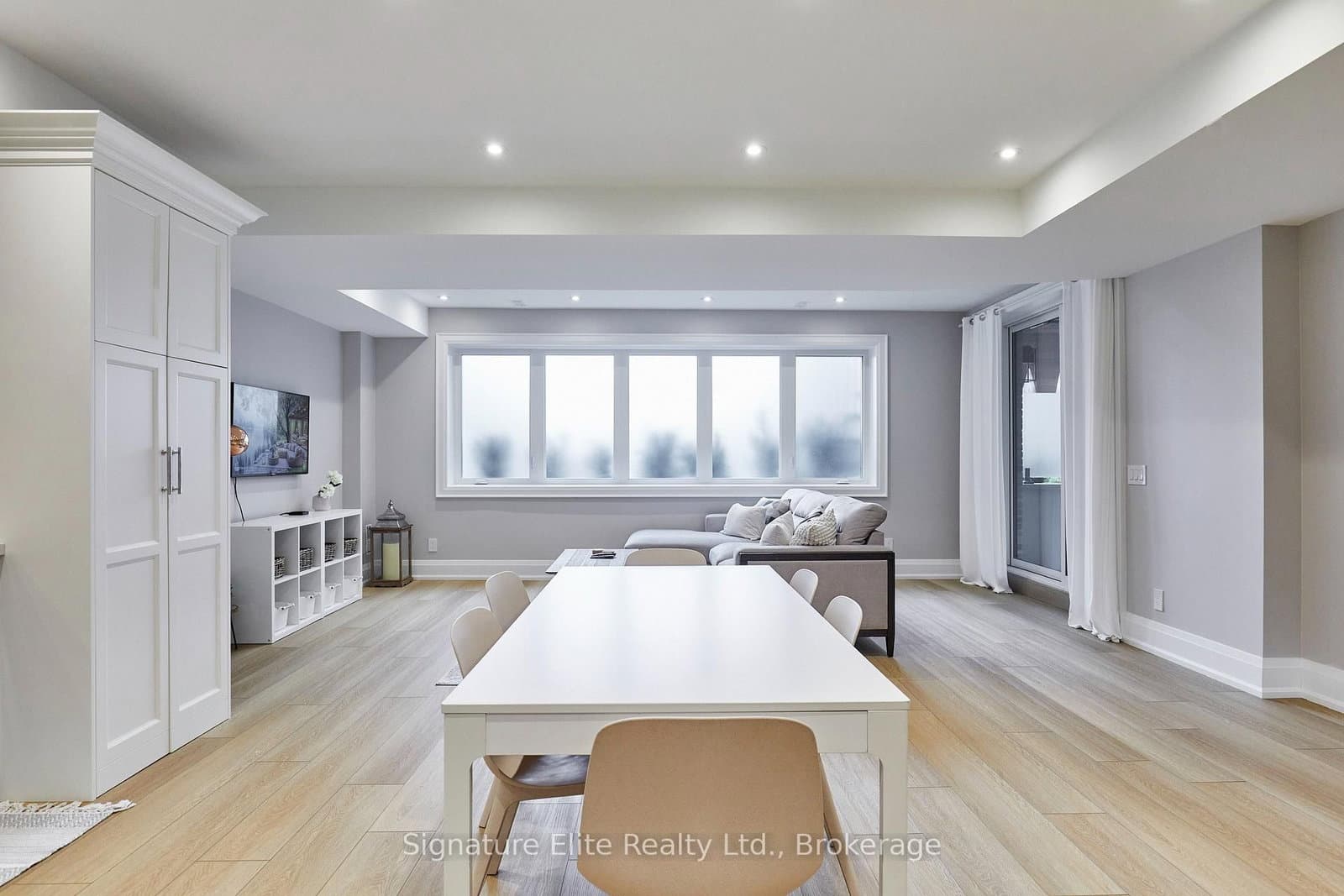 30 Amesbury Drive, Unit Unit 2 thumbnail 7