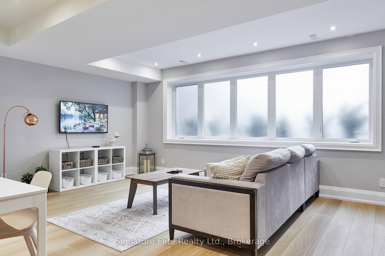 30 Amesbury Drive, Unit Unit 2 thumbnail 8