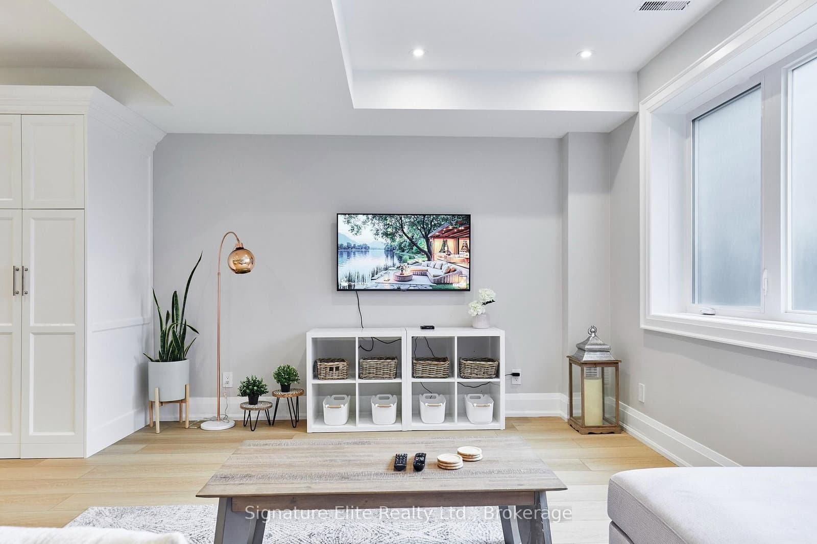 30 Amesbury Drive, Unit Unit 2 thumbnail 9