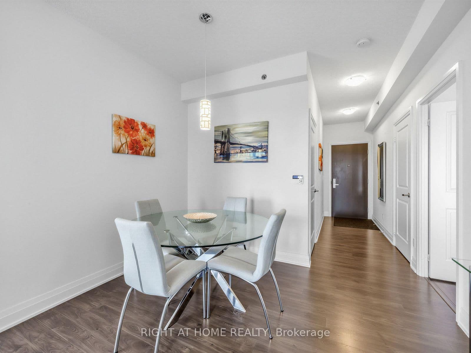 55 Speers Road, Unit LPH04 (1804) thumbnail 10