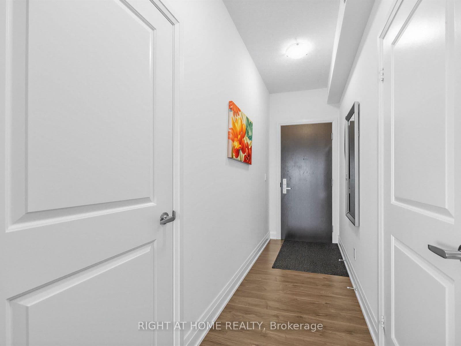 55 Speers Road, Unit LPH04 (1804) thumbnail 31