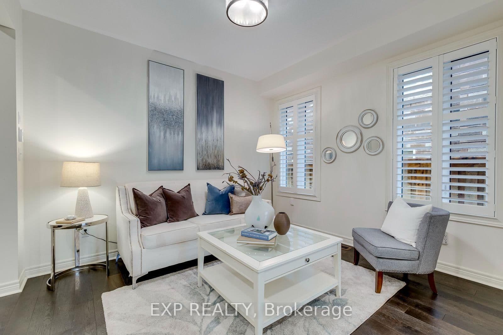 598 Bessborough Drive thumbnail 8
