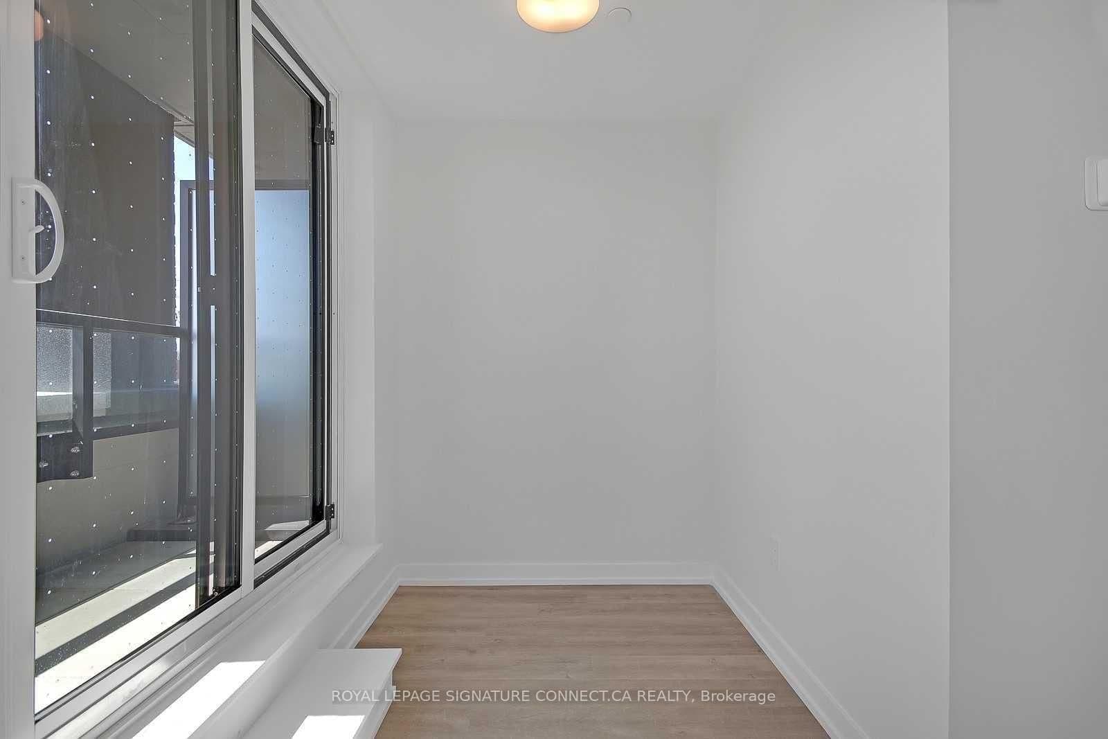 2300 St. Clair Avenue W, Unit 309 thumbnail 7