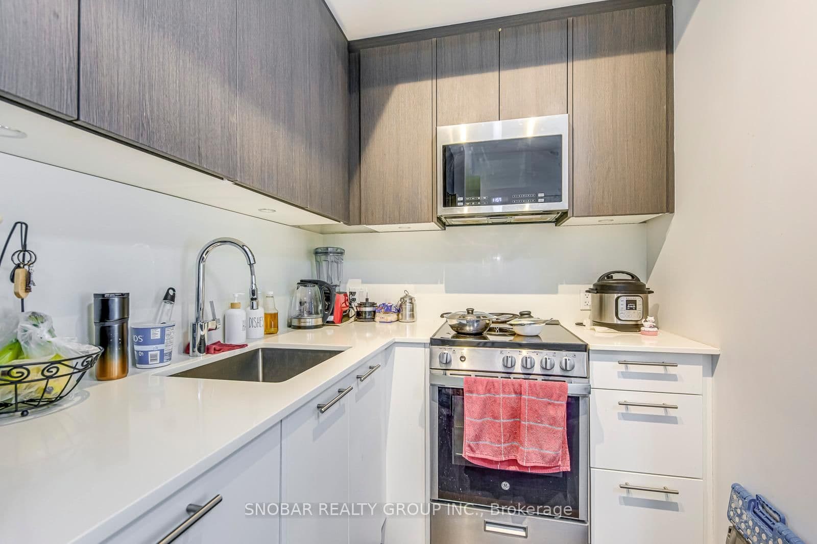 225 Veterans Drive, Unit 907 thumbnail 11