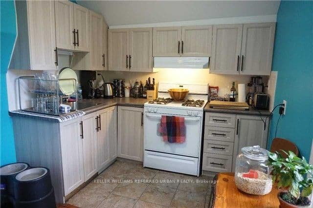 591 Jane Street, Unit Upper thumbnail 2
