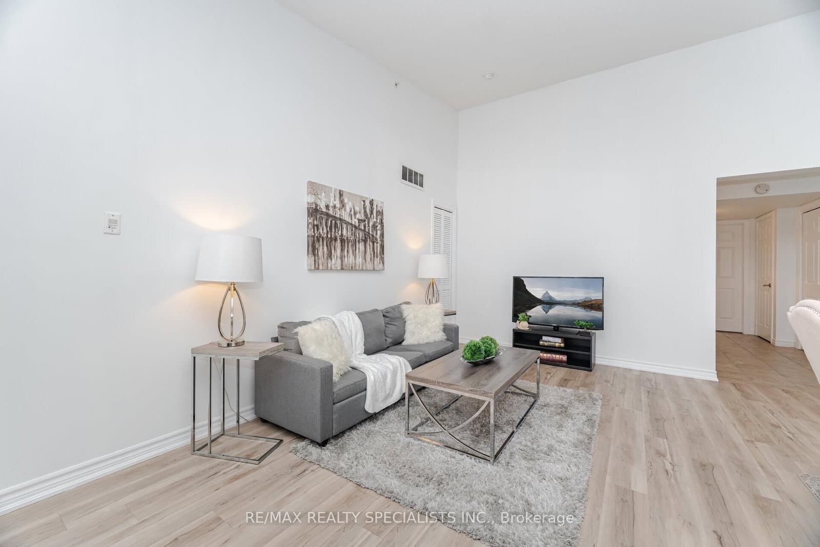 1350 Main Street E, Unit 412 thumbnail 12