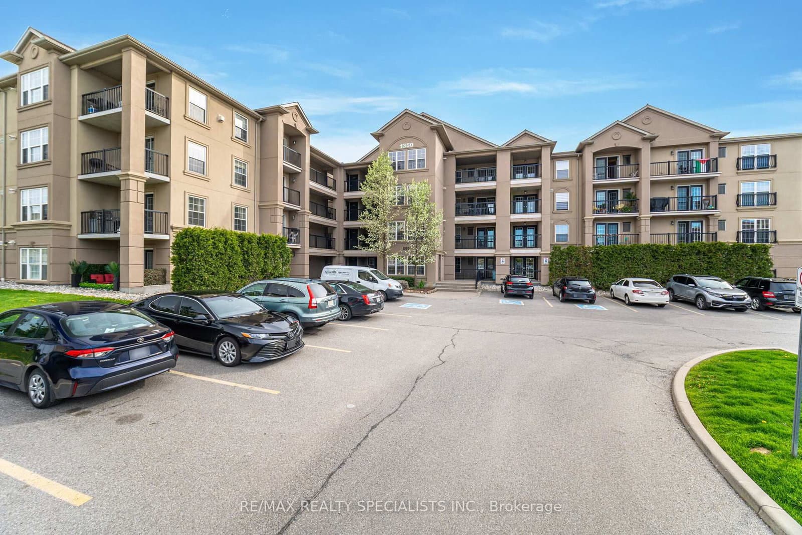 1350 Main Street E, Unit 412 thumbnail 2