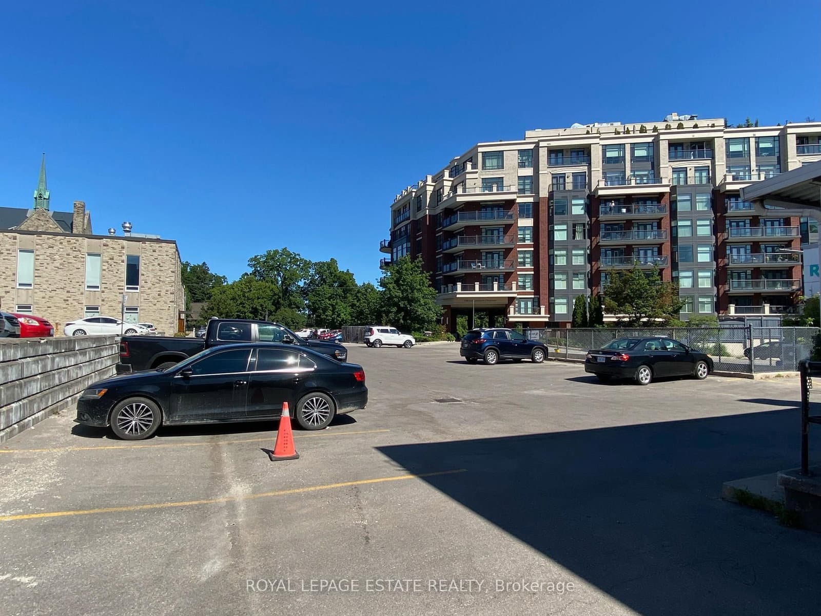 4894-4896 Dundas Street W, Unit 2-3 thumbnail 9