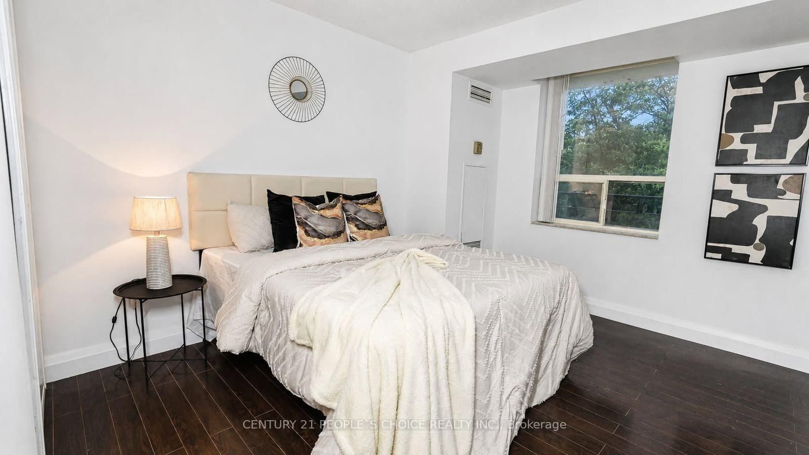 30 Malta Avenue, Unit 302 thumbnail 7