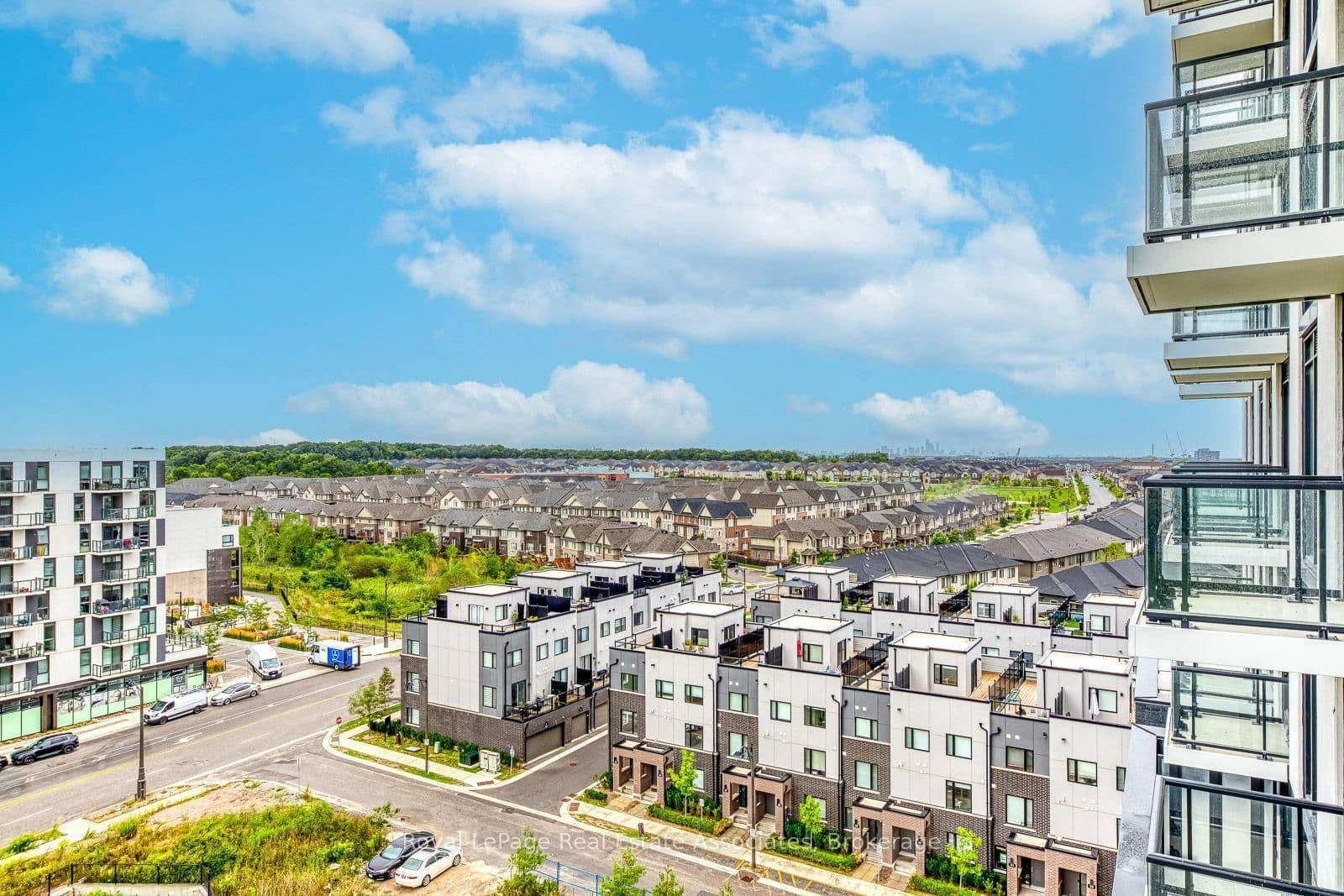 3079 Trafalgar Road, Unit 903 thumbnail 31