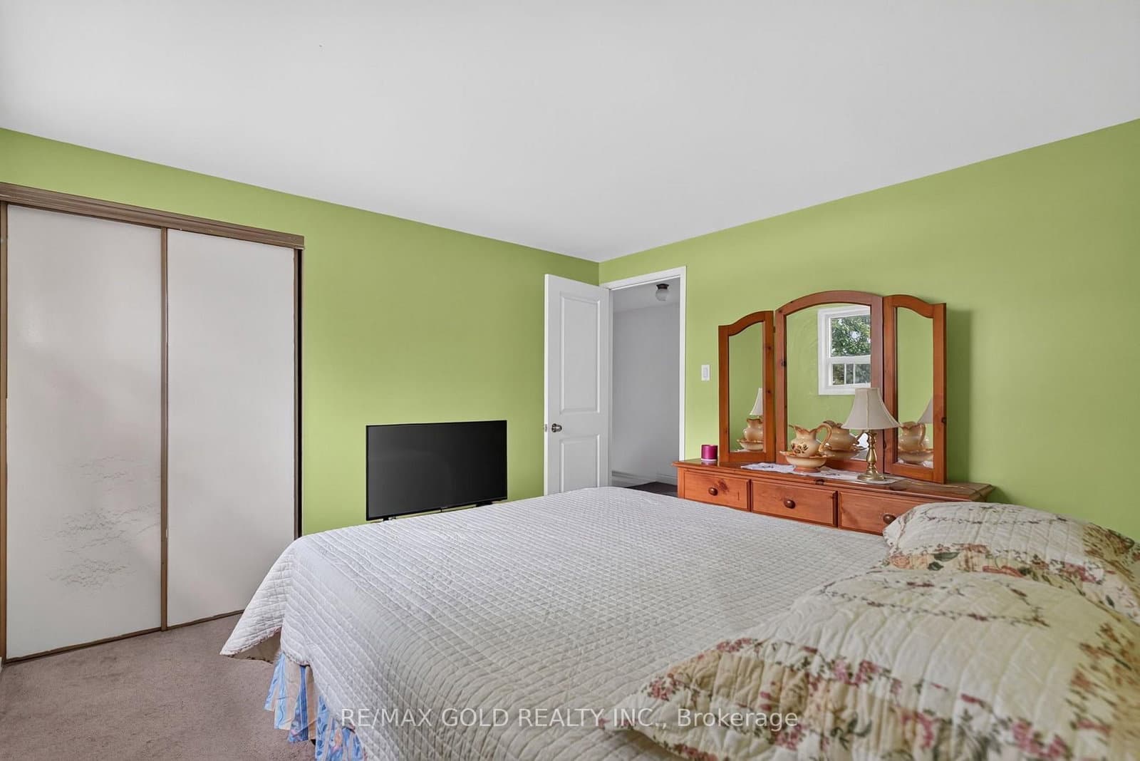 13 Gold Pine Court thumbnail 25