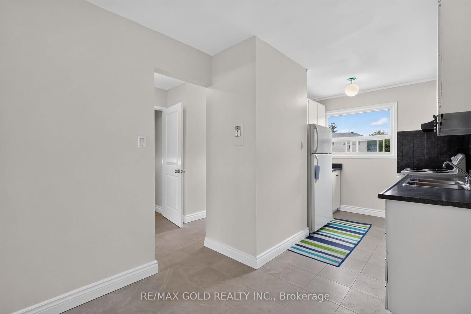 13 Gold Pine Court thumbnail 9