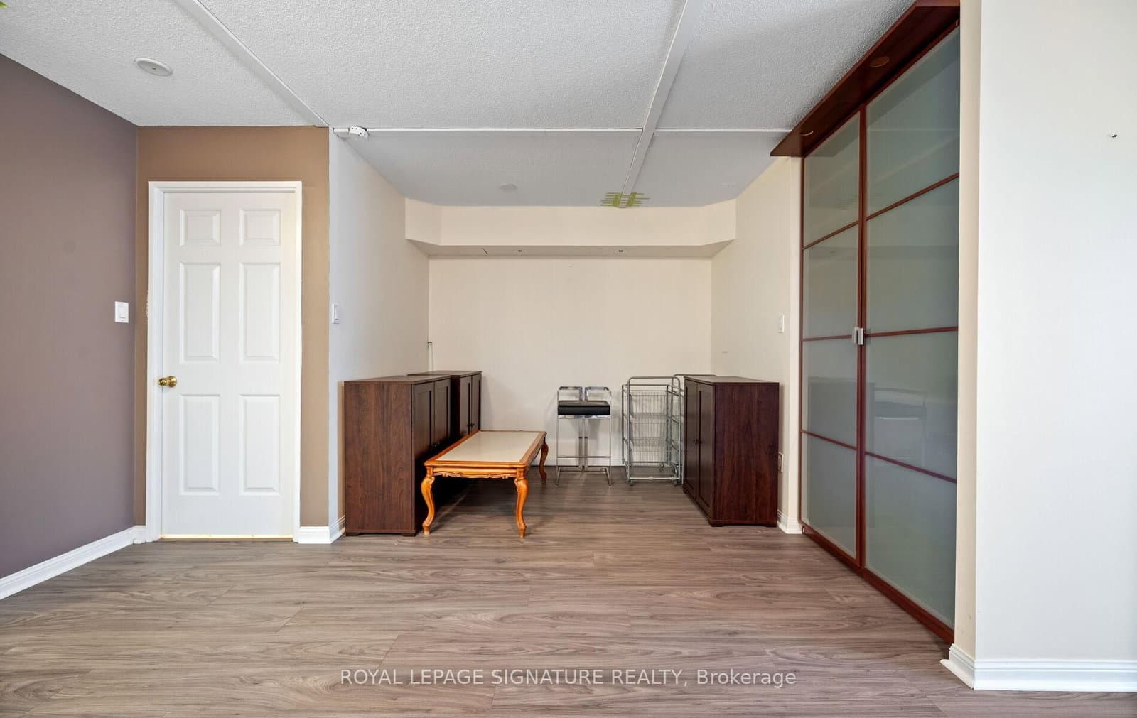 101 Subway Crescent, Unit 102 thumbnail 12