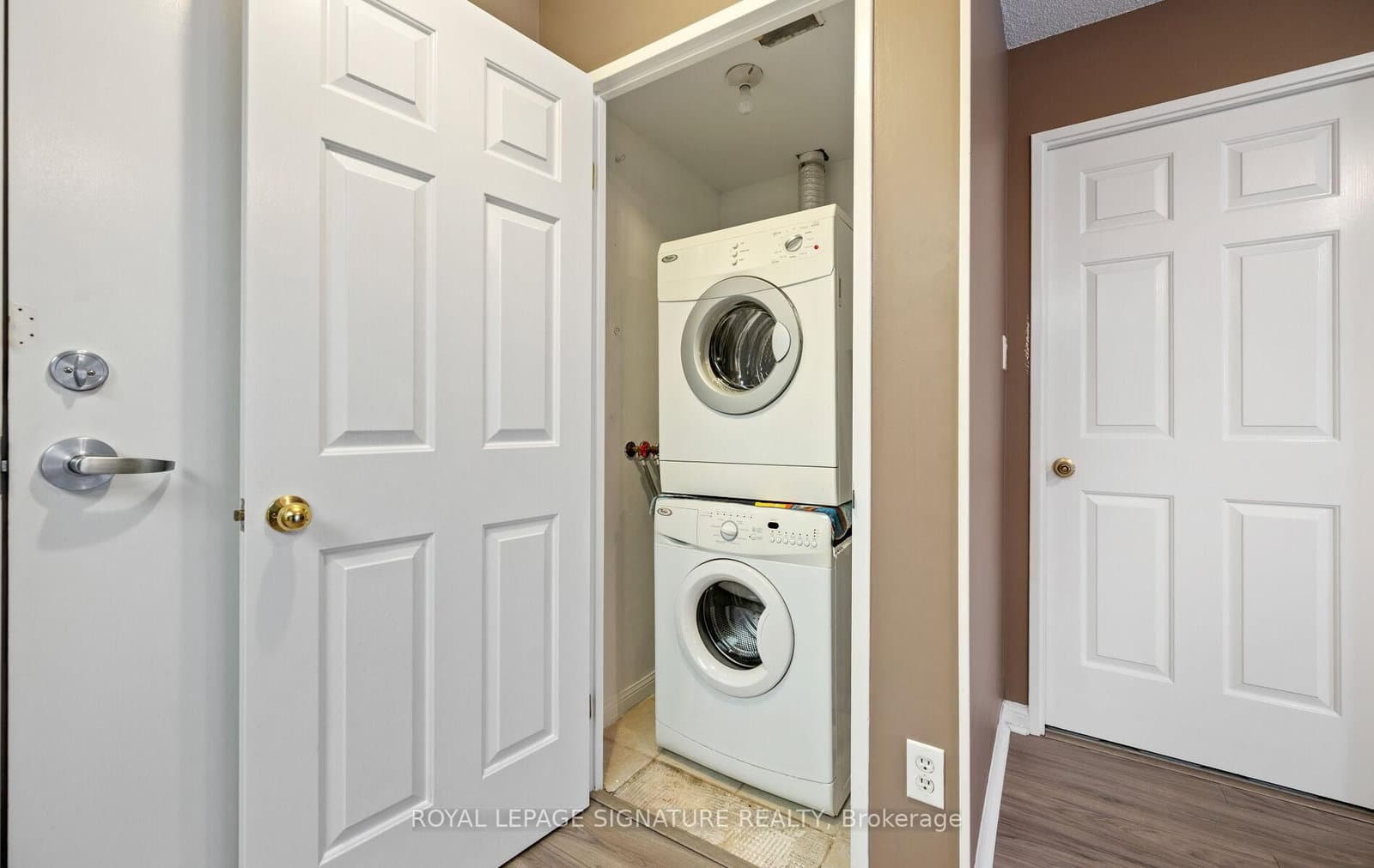 101 Subway Crescent, Unit 102 thumbnail 16