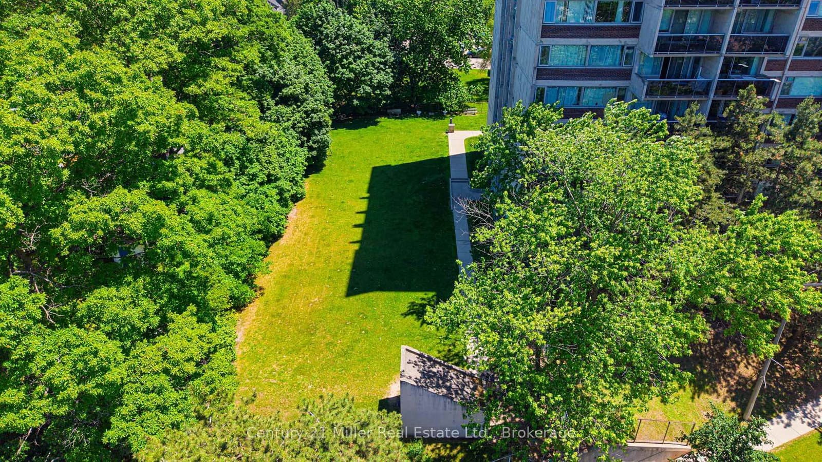 20 Speers Road, Unit 304 thumbnail 23