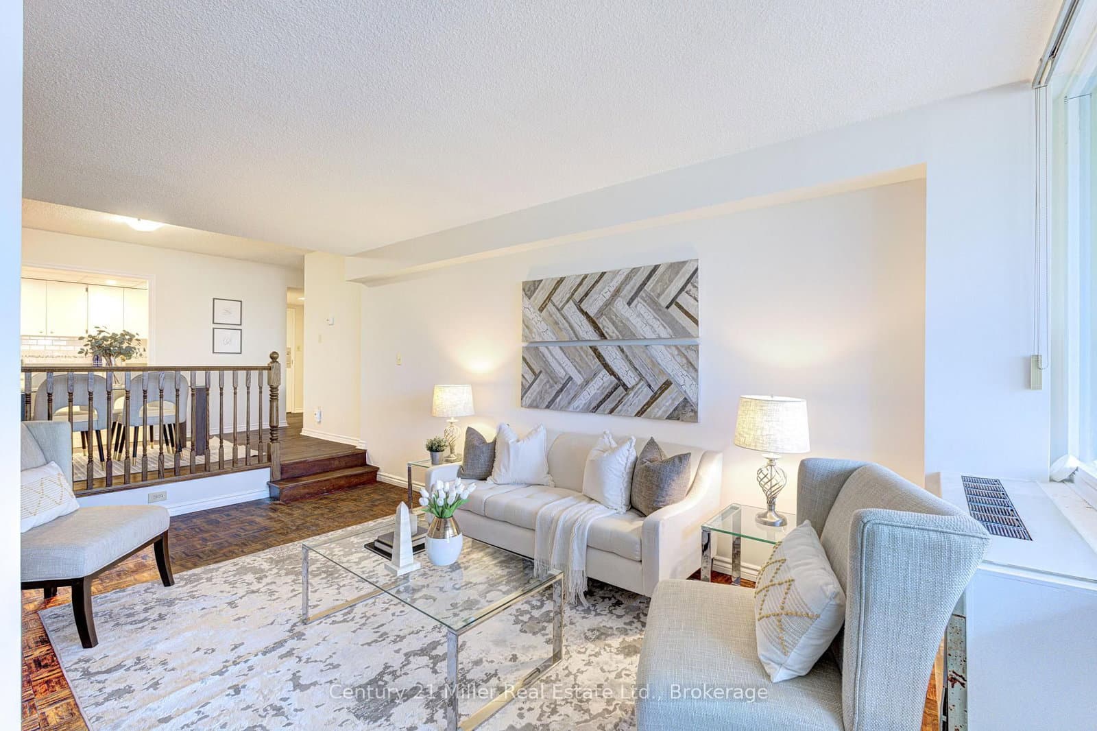 20 Speers Road, Unit 304 thumbnail 9