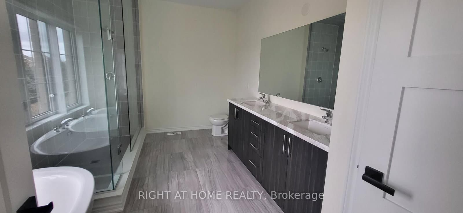 79 Eastman Drive N thumbnail 10