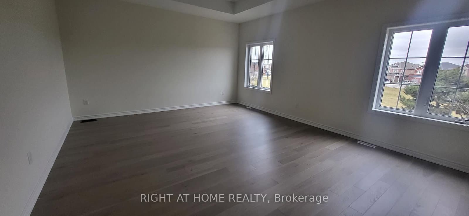 79 Eastman Drive N thumbnail 9