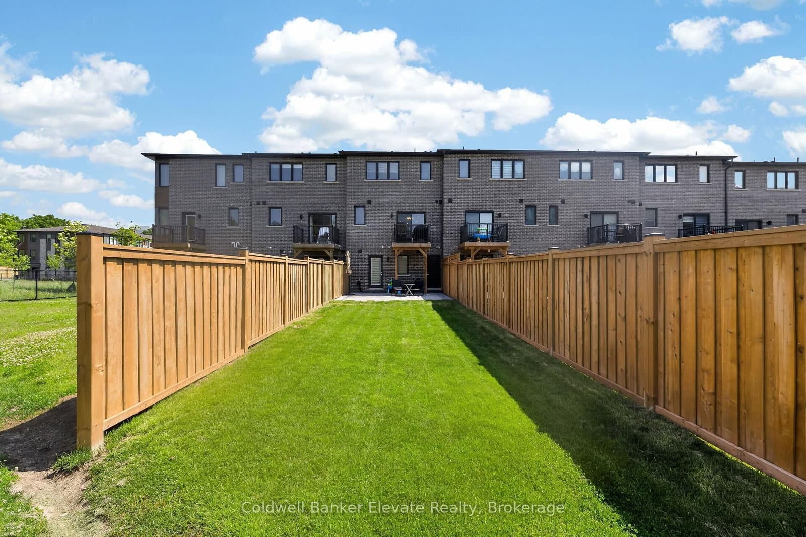 76 Windtree Way thumbnail 40