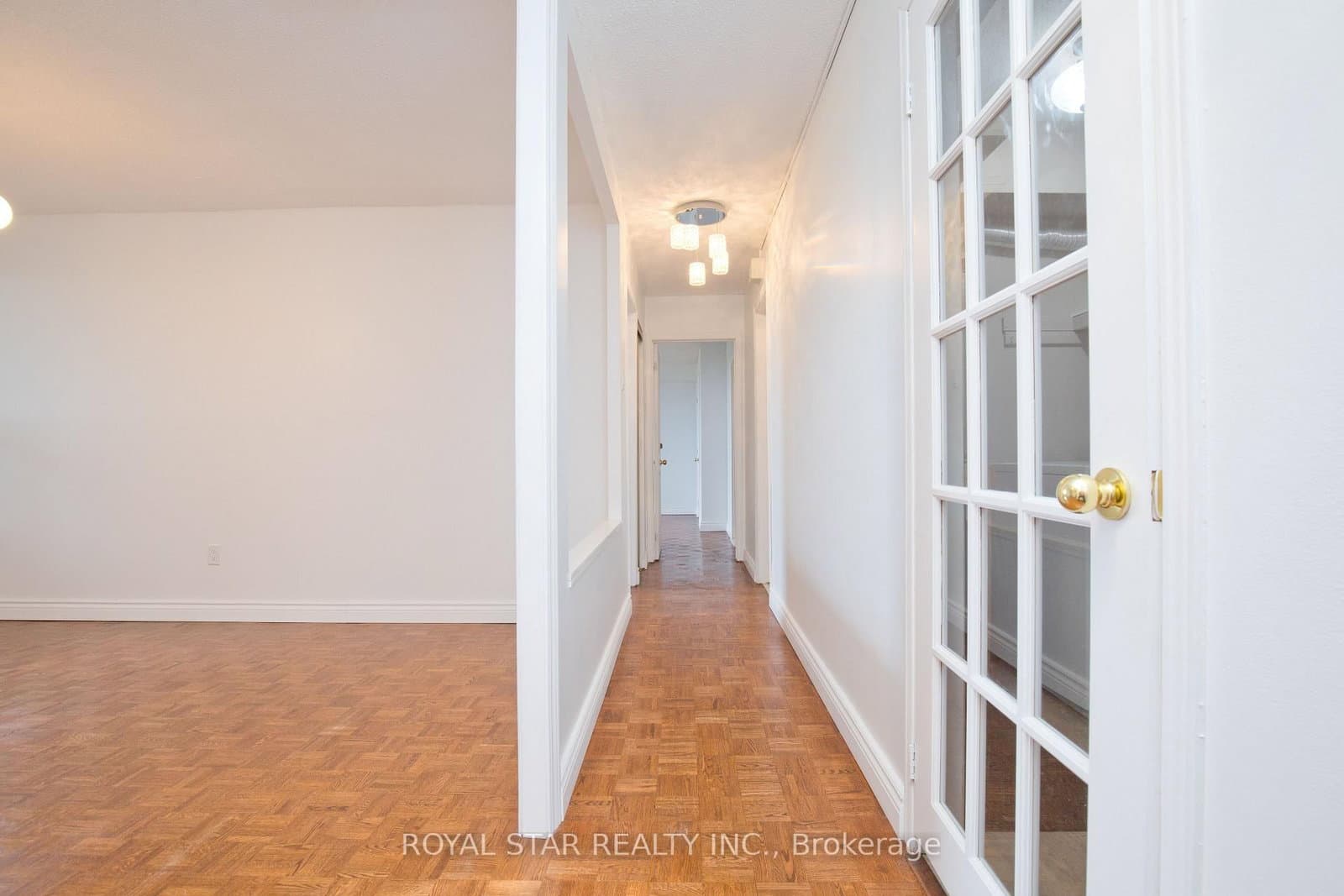 1535 Lakeshore Road E, Unit 1607 thumbnail 18