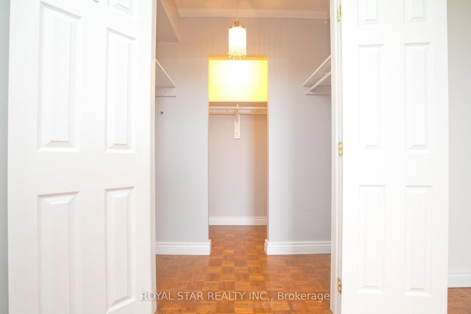 1535 Lakeshore Road E, Unit 1607 thumbnail 21