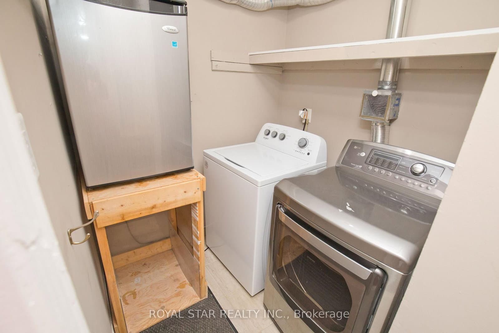 1535 Lakeshore Road E, Unit 1607 thumbnail 29