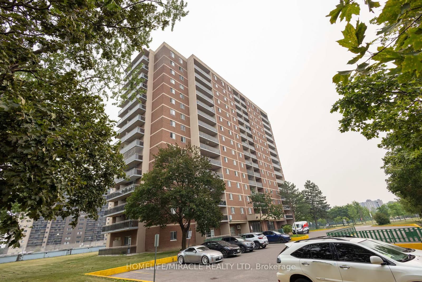 49 Silverstone Drive, Unit 1007 thumbnail 3