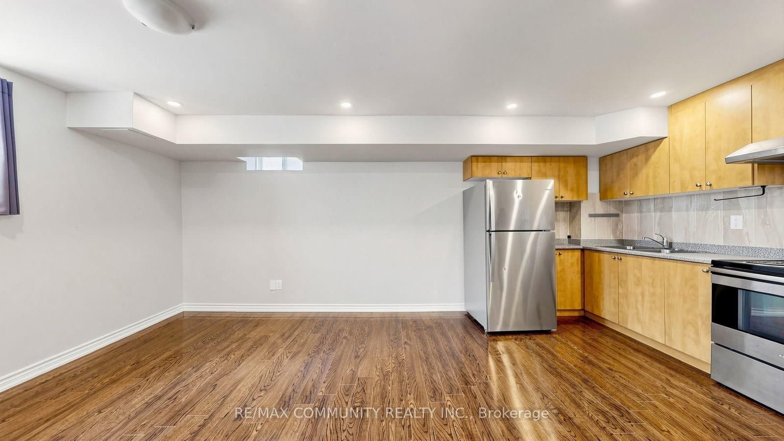 5 Mugford Crescent N, Unit Basement thumbnail 10