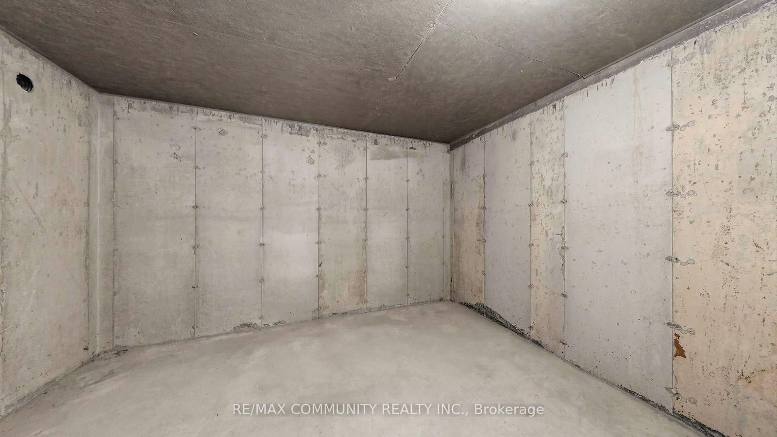 5 Mugford Crescent N, Unit Basement thumbnail 24