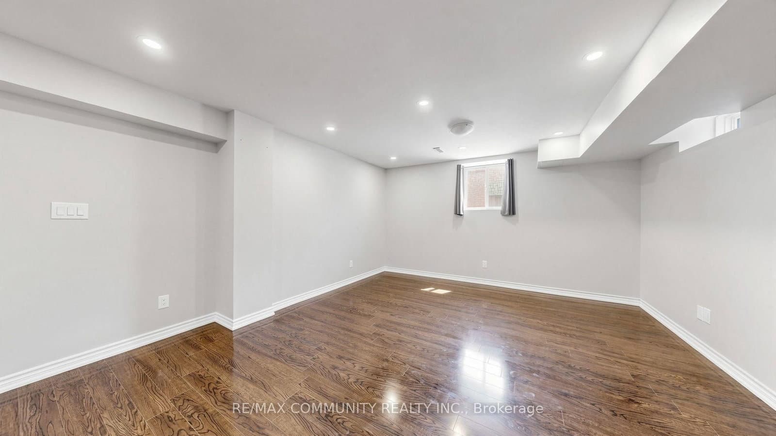 5 Mugford Crescent N, Unit Basement thumbnail 7