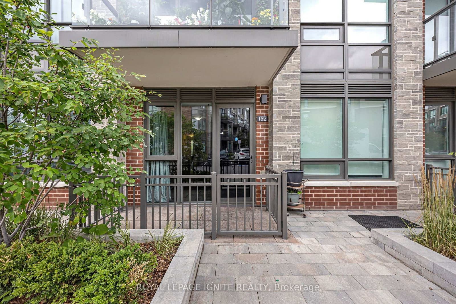 65 Attmar Drive, Unit 152 thumbnail 2