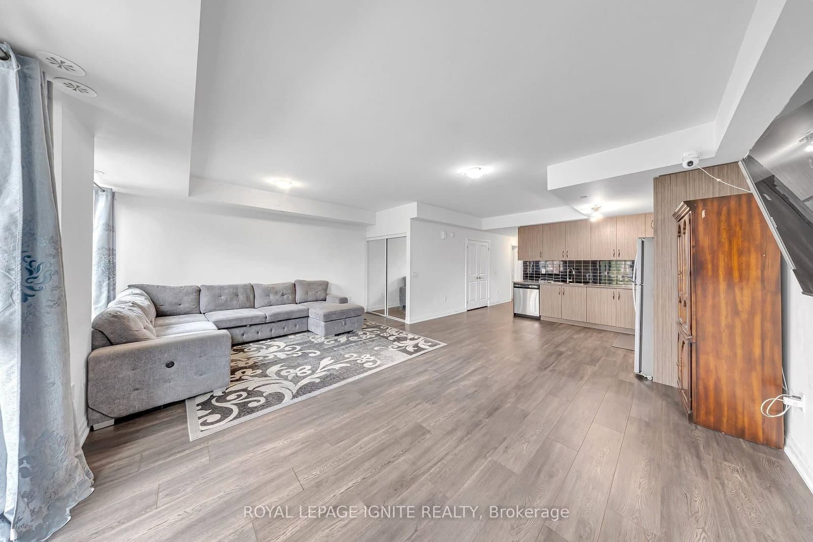 65 Attmar Drive, Unit 152 thumbnail 3