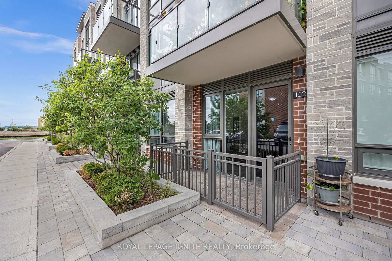 65 Attmar Drive, Unit 152 thumbnail 31