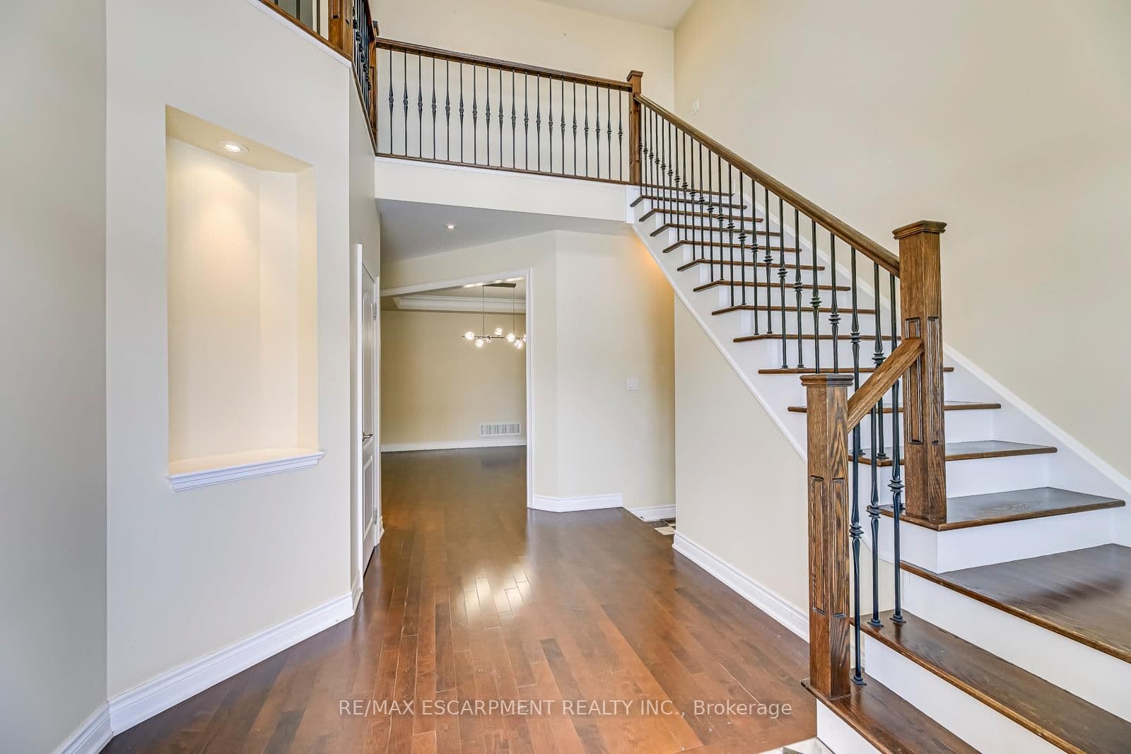 2492 Chaplin Road thumbnail 14