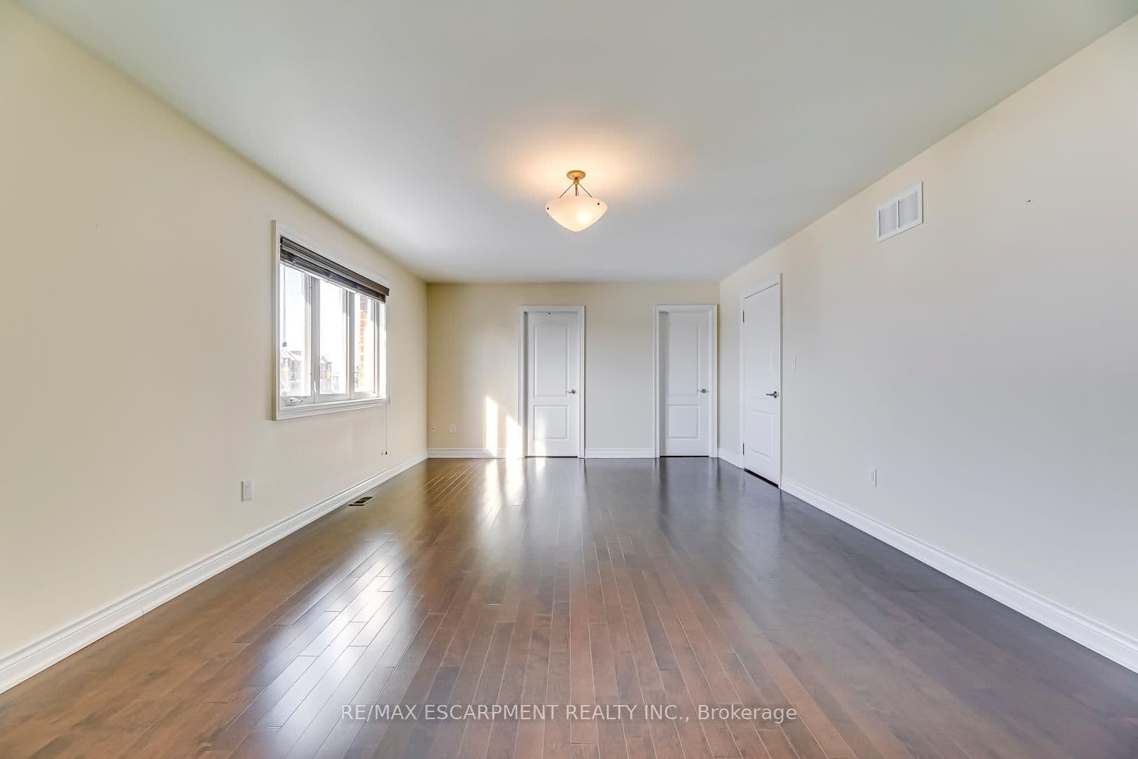 2492 Chaplin Road thumbnail 18