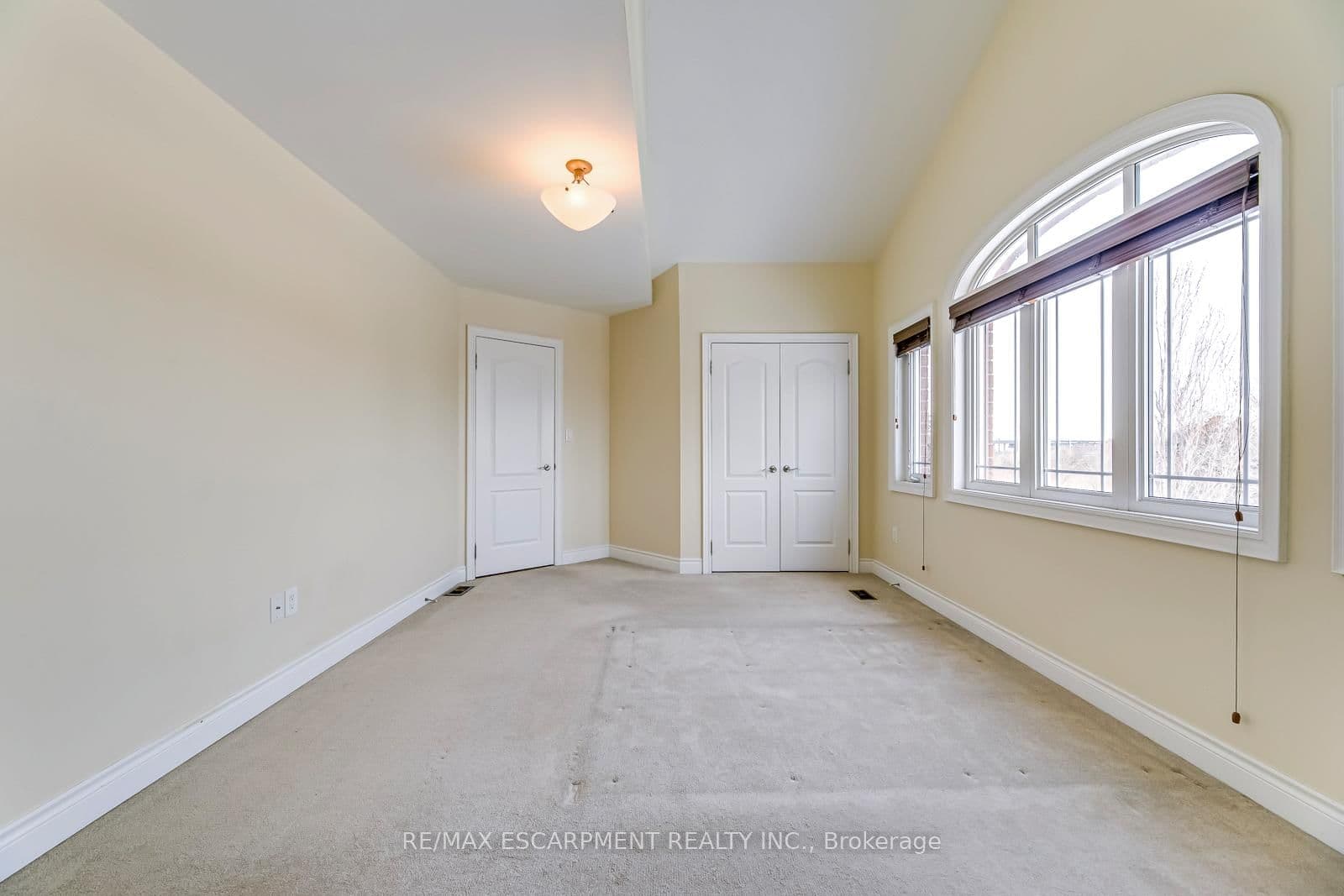 2492 Chaplin Road thumbnail 22