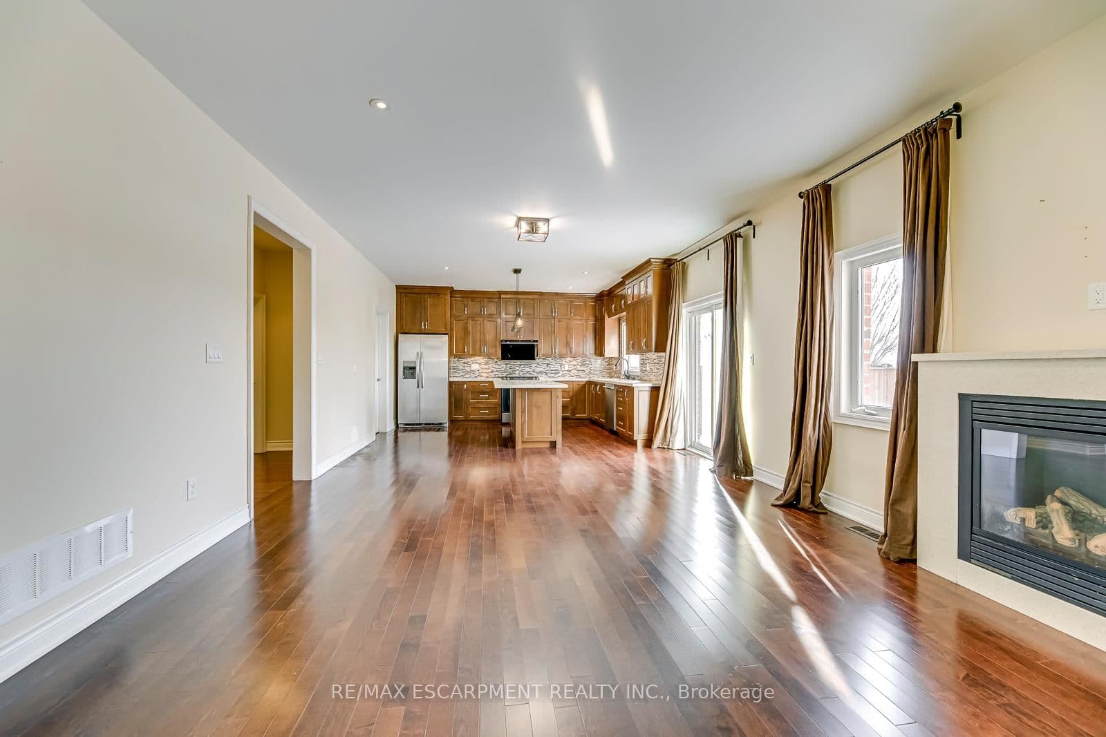 2492 Chaplin Road thumbnail 7