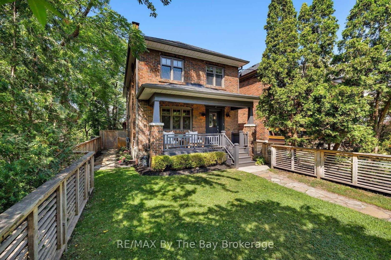44 Rambert Crescent - Image 1