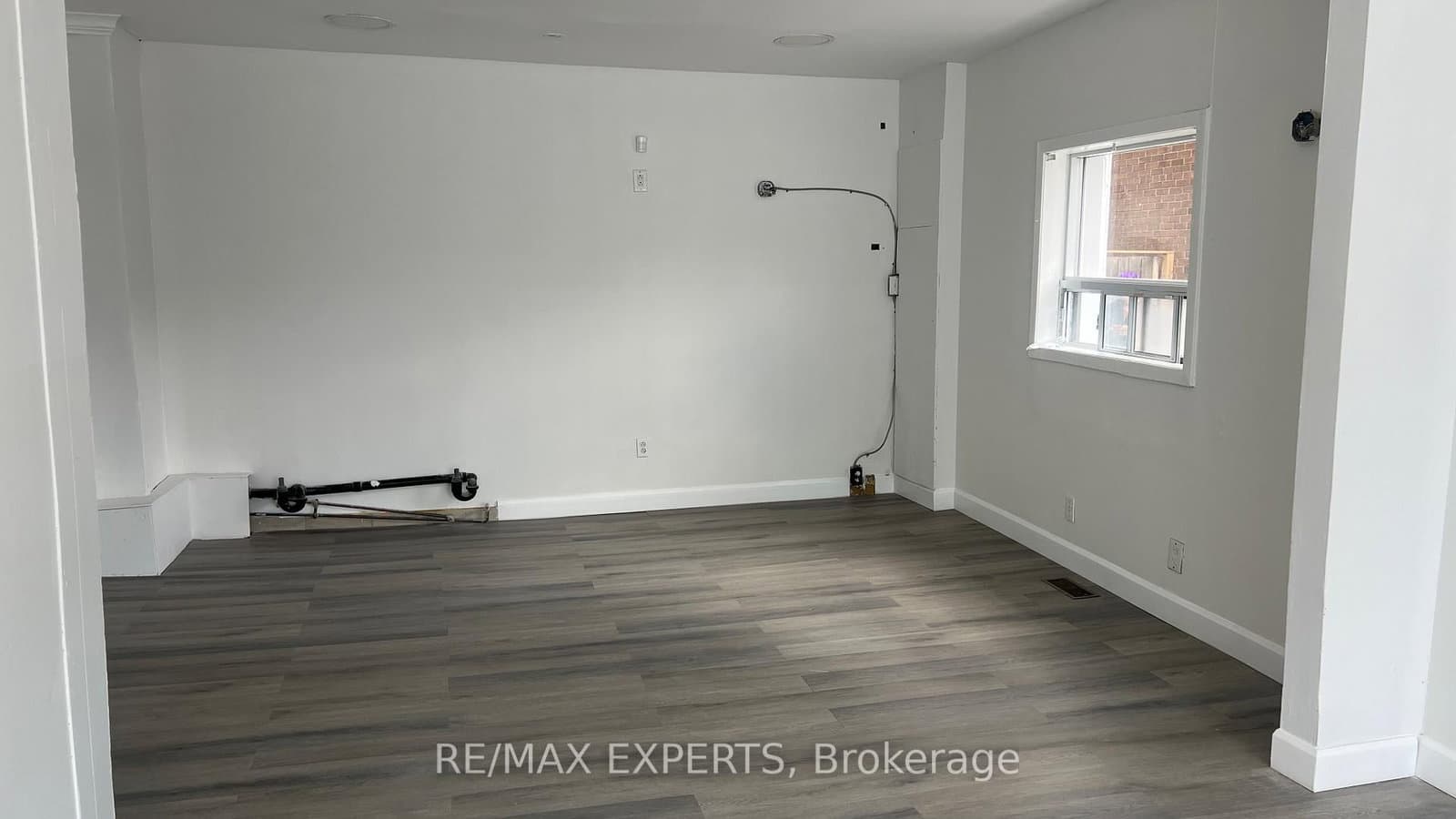 1335 Weston Road thumbnail 4