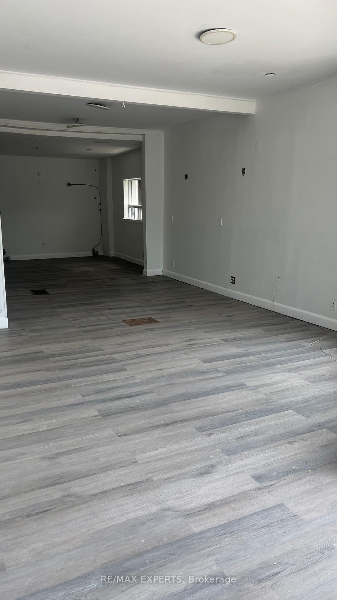 1335 Weston Road thumbnail 5