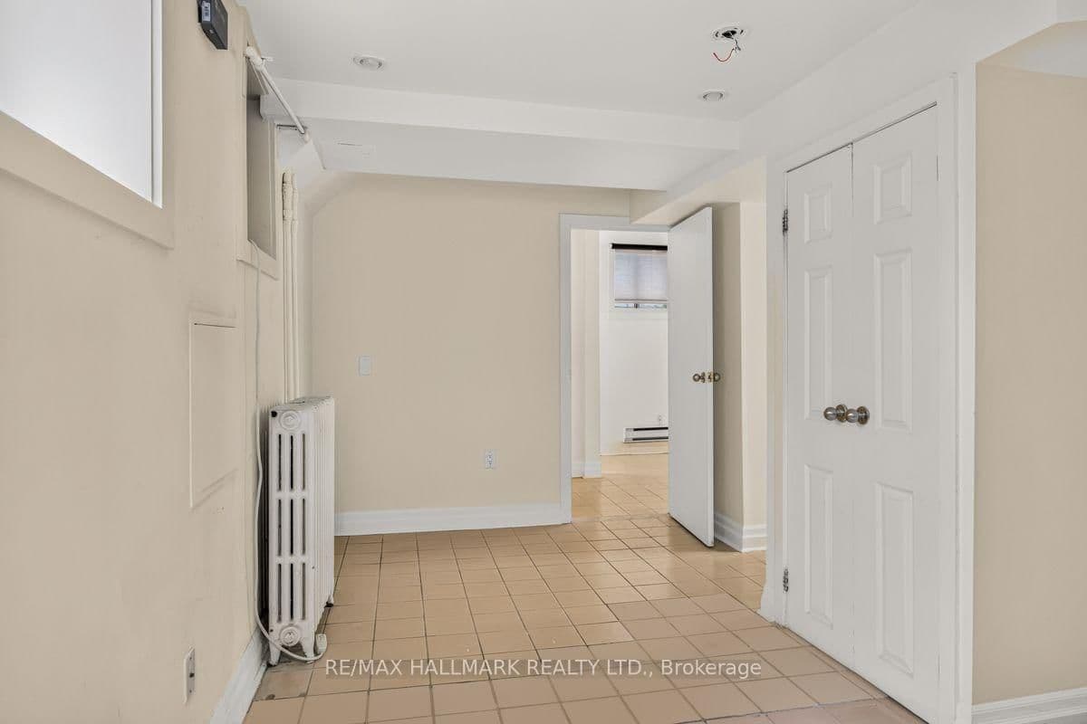 483 Parkside Drive, Unit Lower thumbnail 14