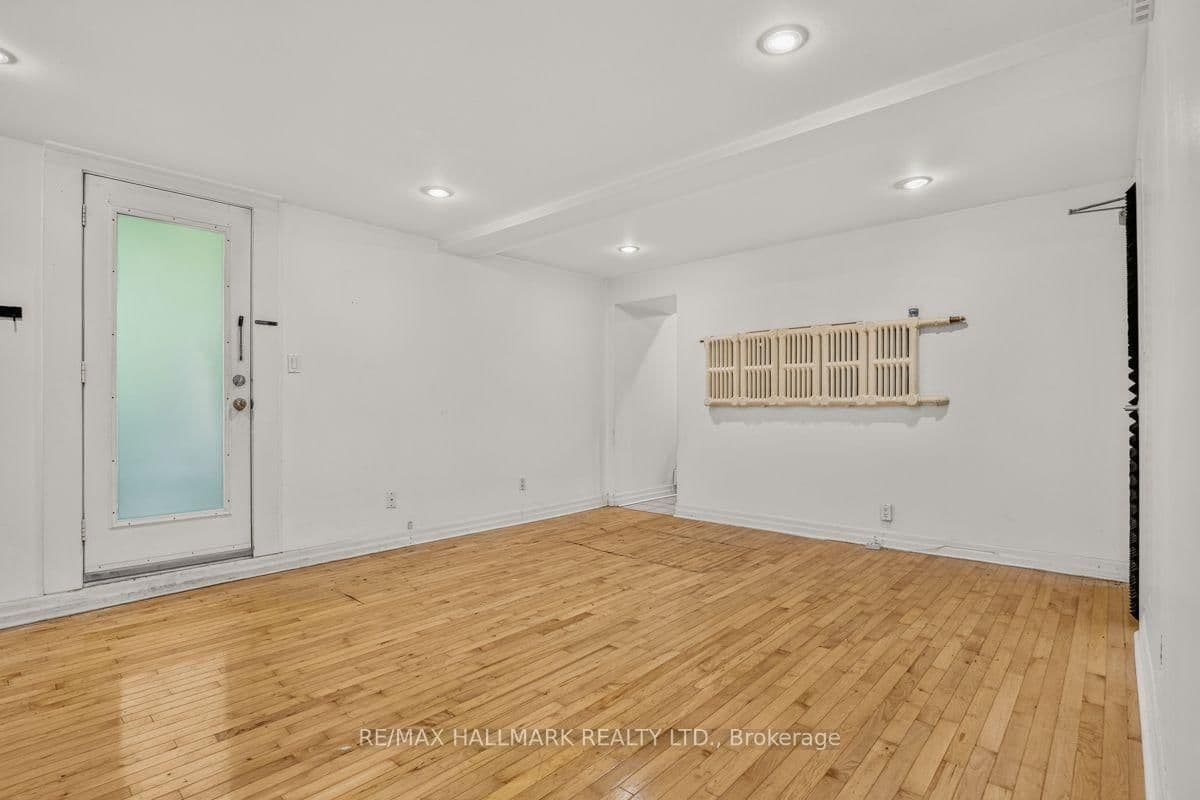 483 Parkside Drive, Unit Lower thumbnail 3