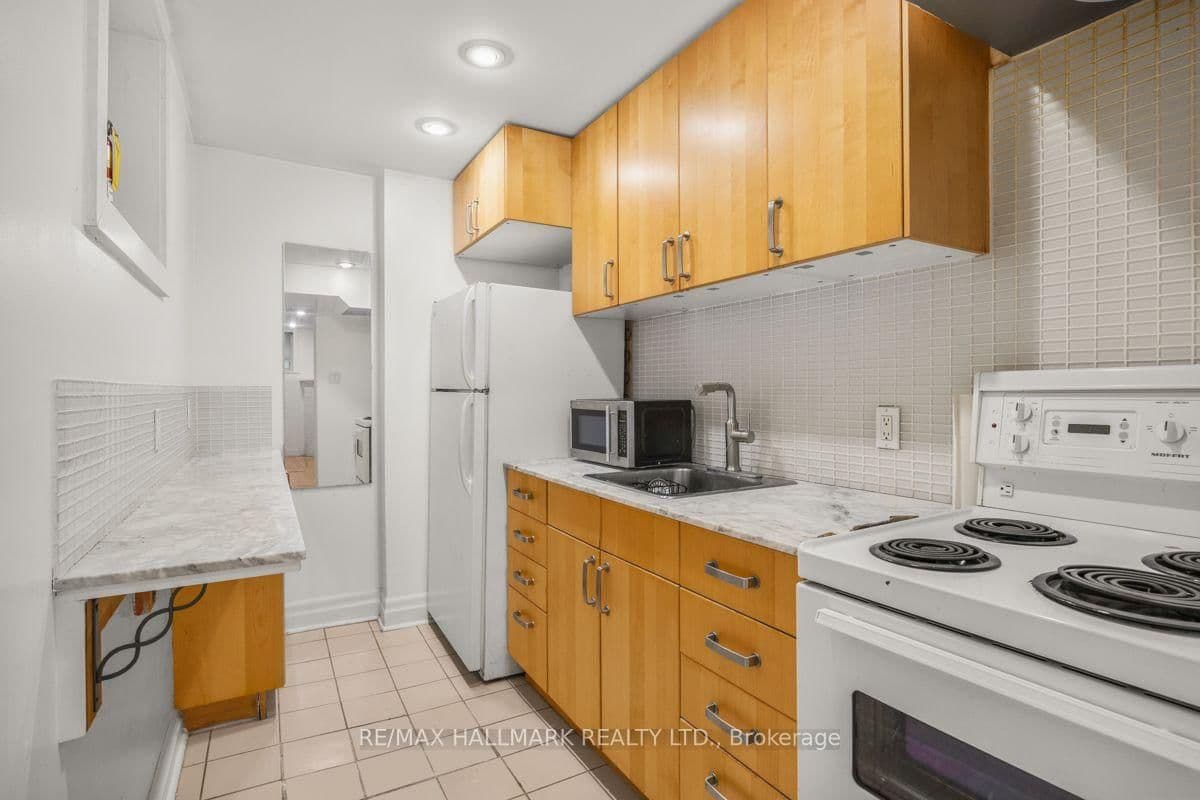 483 Parkside Drive, Unit Lower thumbnail 5