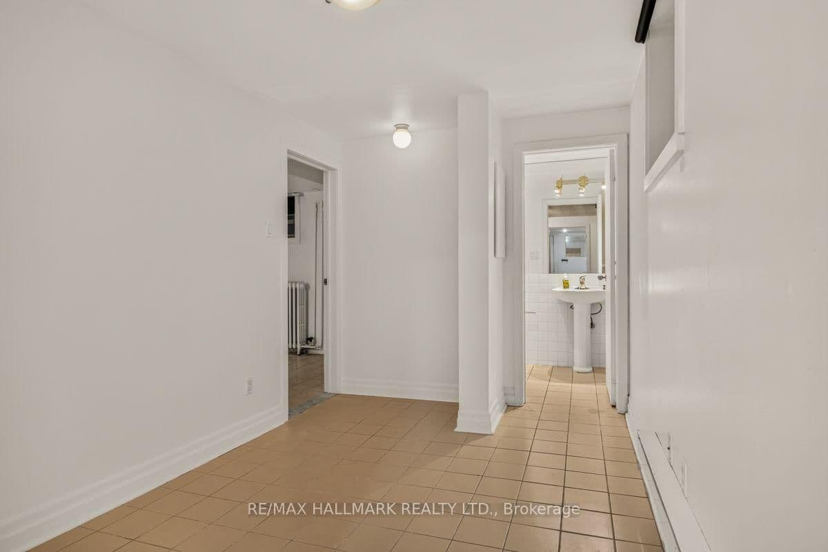 483 Parkside Drive, Unit Lower thumbnail 9