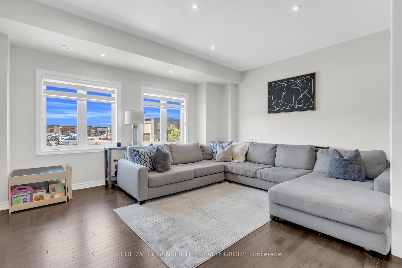 50 Edinburgh Drive, Unit 8 thumbnail 14