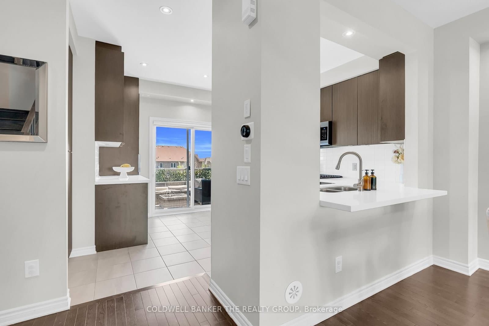 50 Edinburgh Drive, Unit 8 thumbnail 18